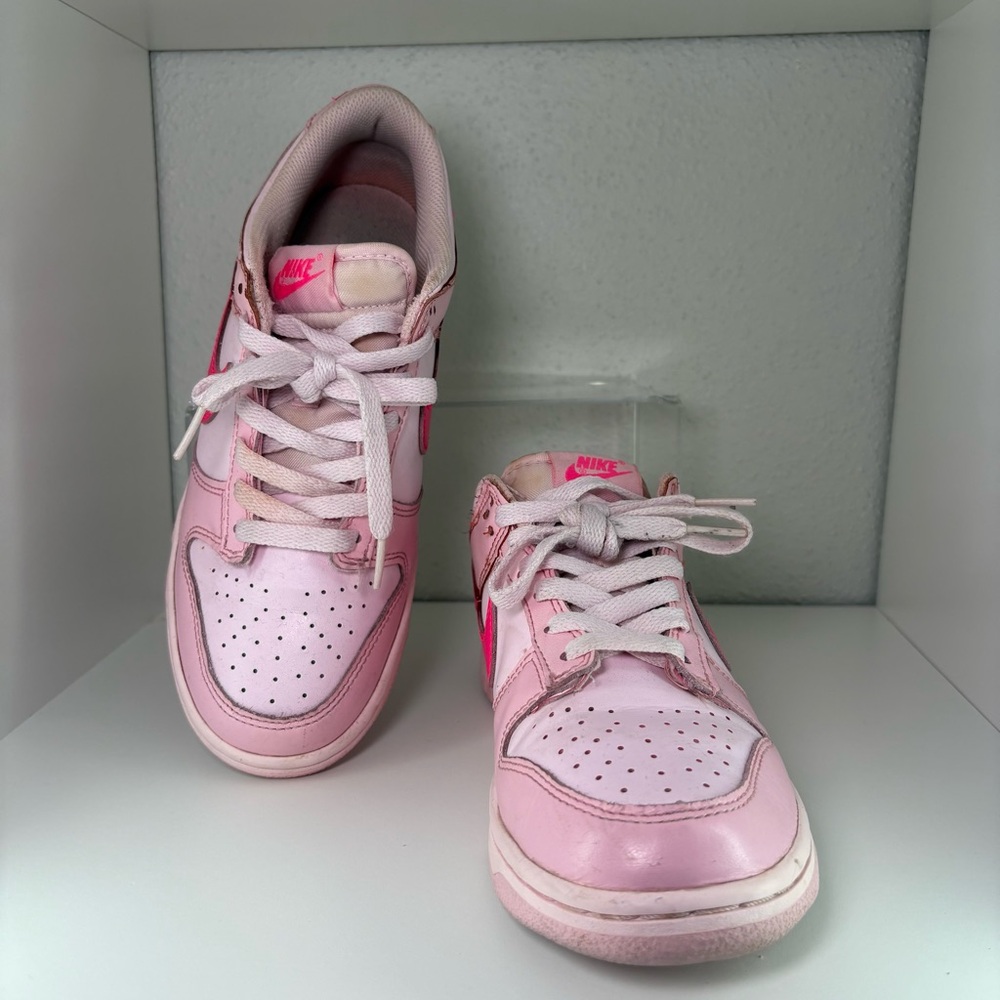 Nike Dunk Low Triple Pink (GS) Size 7Y/8.5W - Picture 3 of 7